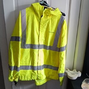 Grundéns Men's High-Visibility Yellow Safety Rain Jacket